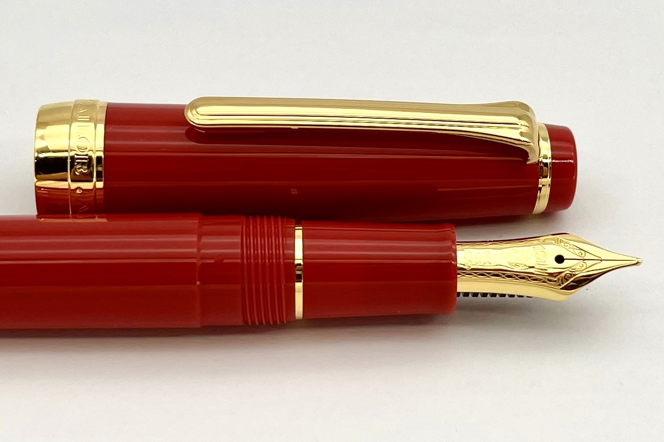 SailorSpecialEditionProGearSlimAutumnSkyThePillowBookFountainPen_I